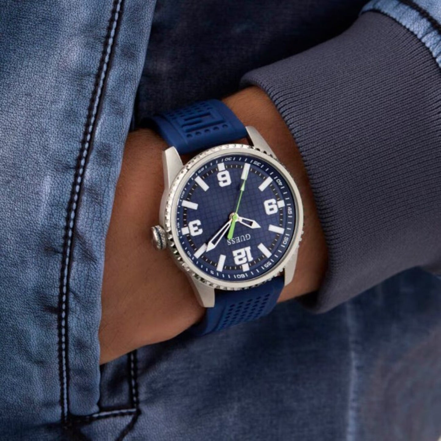 Reloj Guess Varsity Gw0890g1