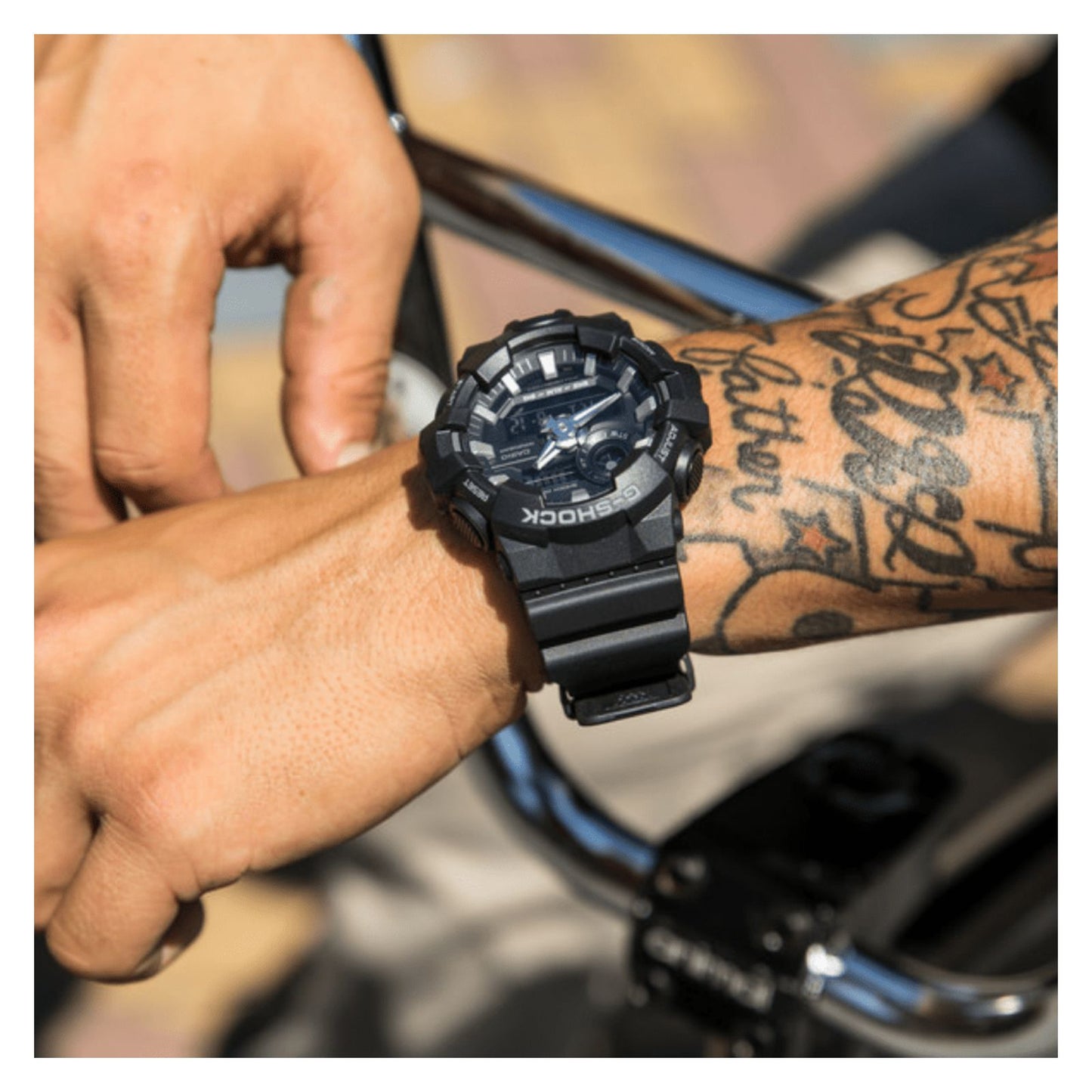 Reloj G-shock Ga_700 Ga-700-1bdr