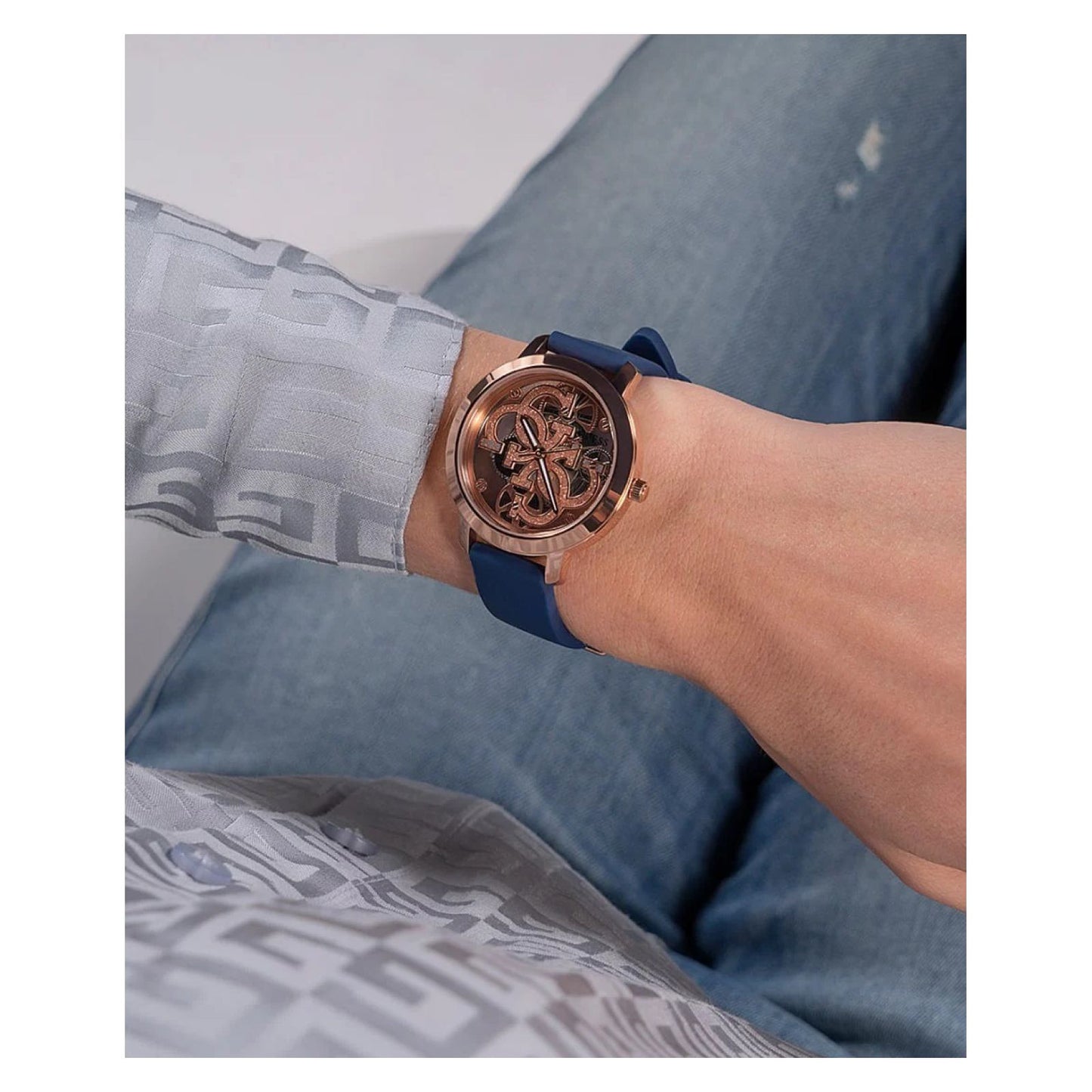 Reloj Guess Quattro Clear Gw0452l1