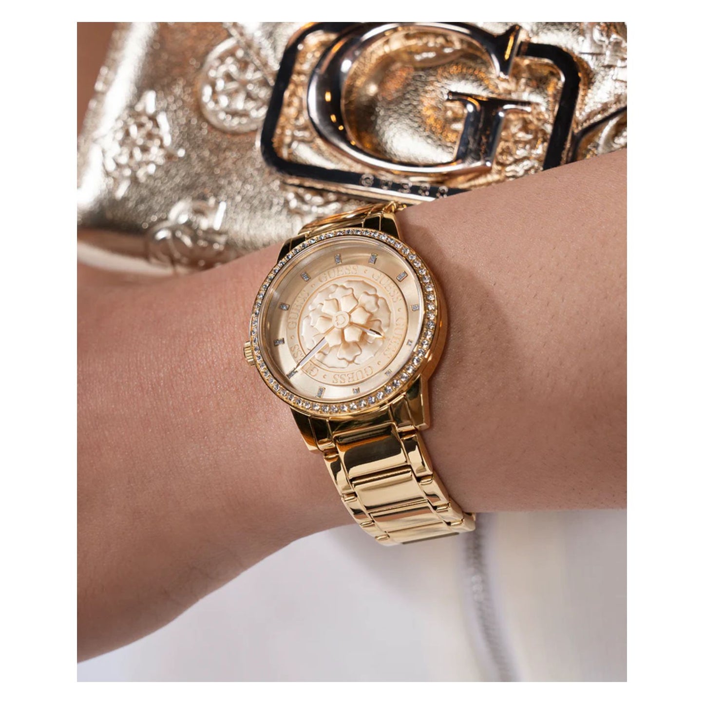 Reloj Guess Petal Gw0747l2