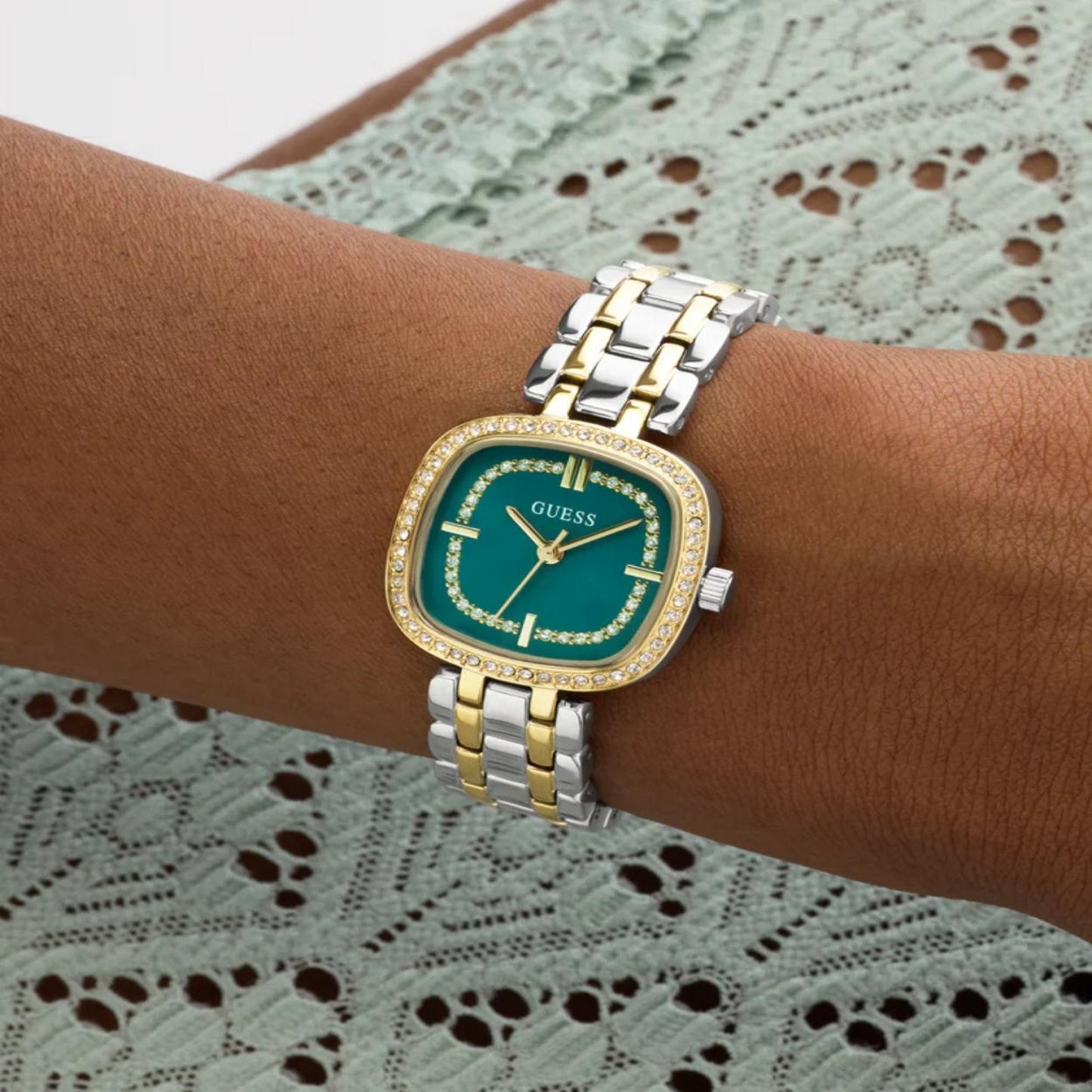 Reloj Guess Hazel Gw1018l6