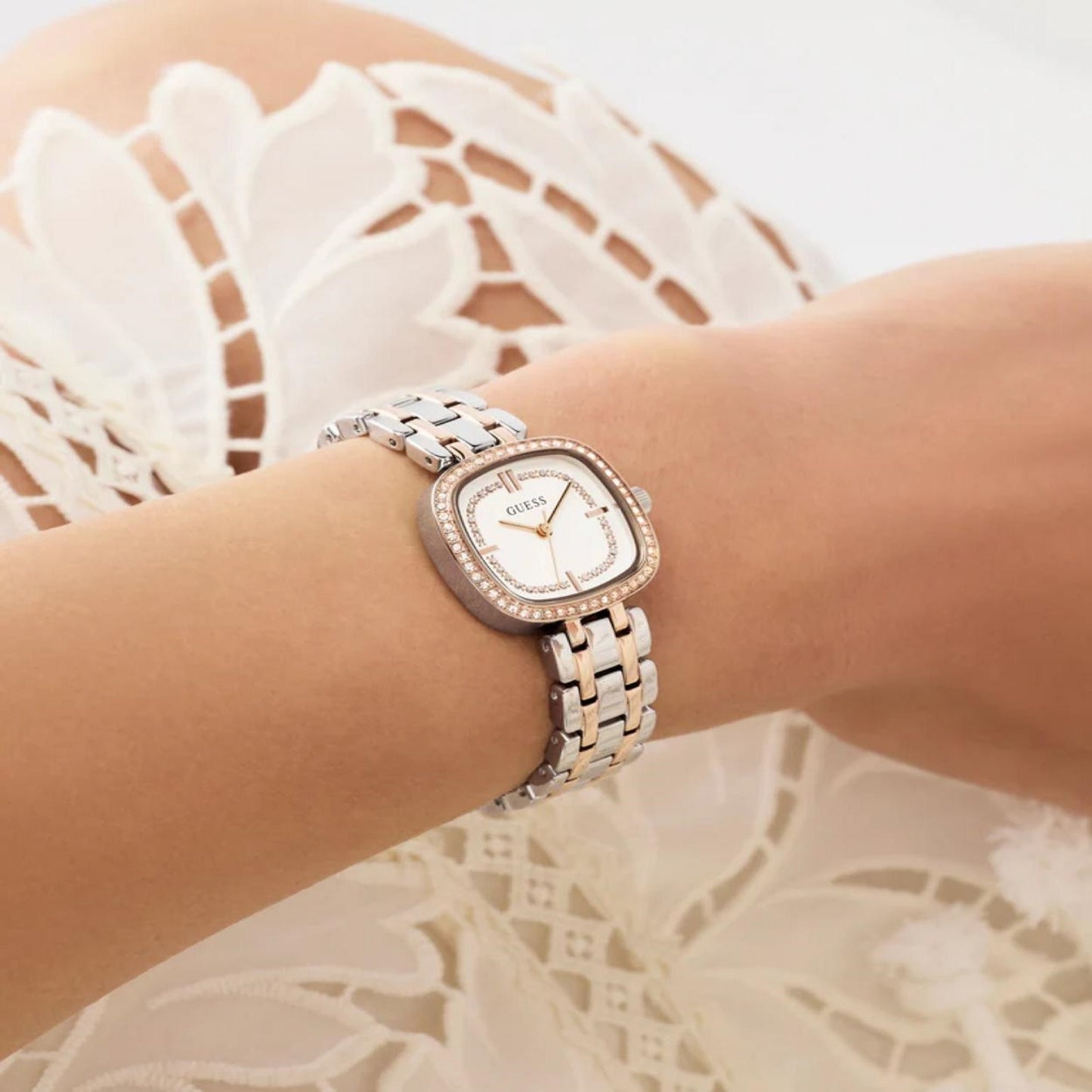 Reloj Guess Hazel Gw1018l5